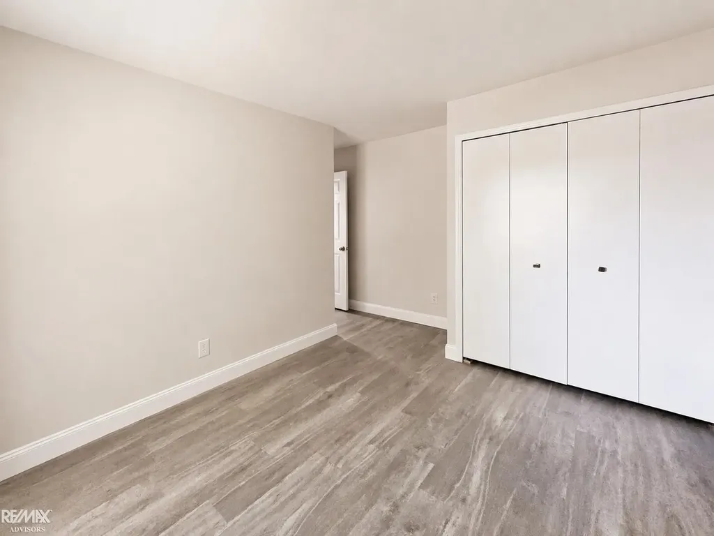33799 Bayview Drive Chesterfield Township MI 48047