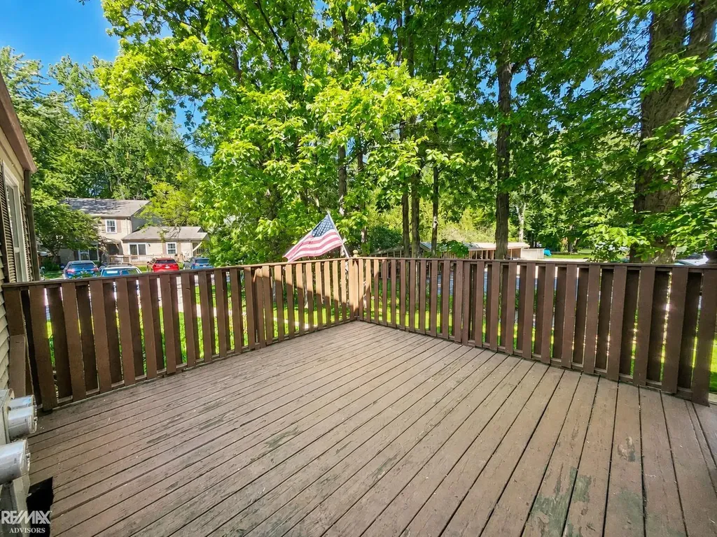 33799 Bayview Drive Chesterfield Township MI 48047