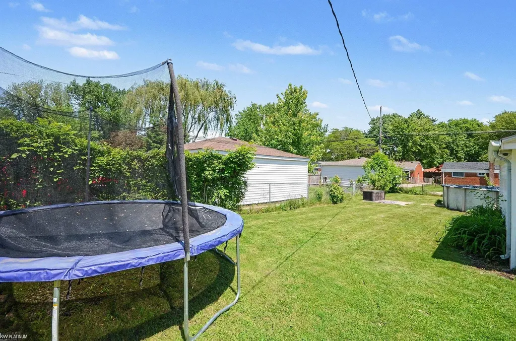 29808 Maplegrove Street St. Clair Shores City MI 48082