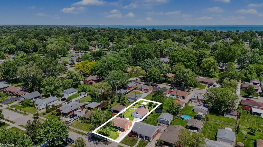 29808 Maplegrove Street St. Clair Shores City MI 48082