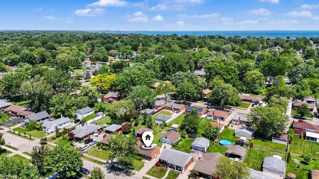 29808 Maplegrove Street St. Clair Shores City MI 48082
