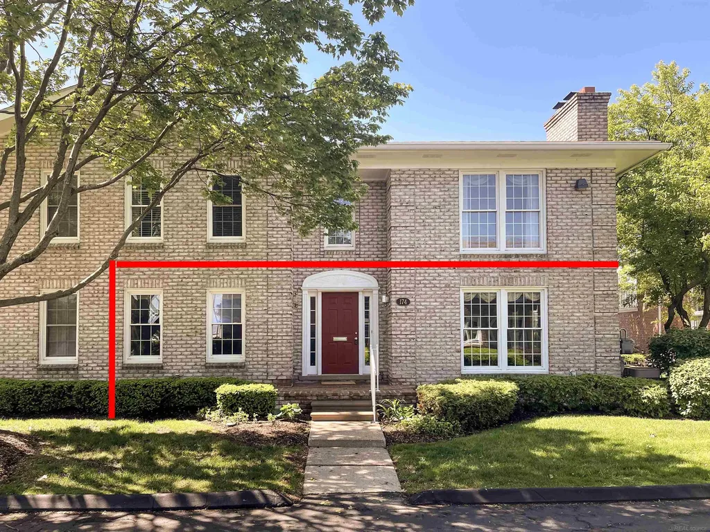 174 Windwood Pointe Street St. Clair Shores City MI 48080