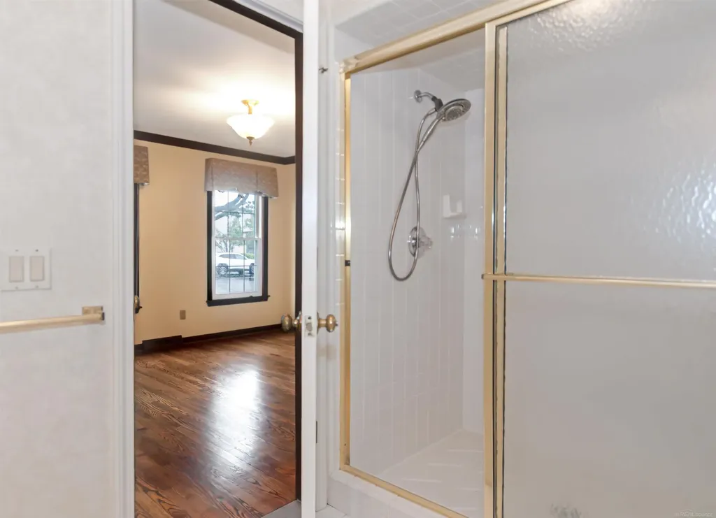 174 Windwood Pointe Street St. Clair Shores City MI 48080