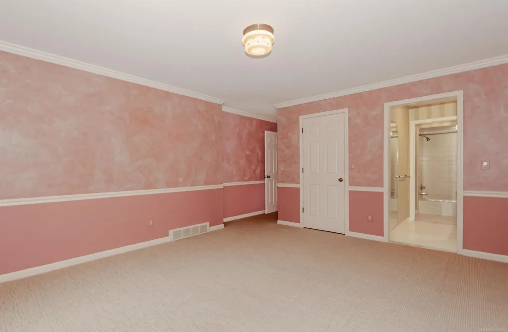 174 Windwood Pointe Street St. Clair Shores City MI 48080