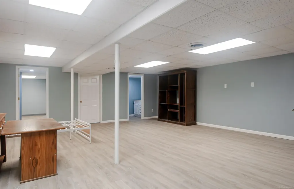 174 Windwood Pointe Street St. Clair Shores City MI 48080