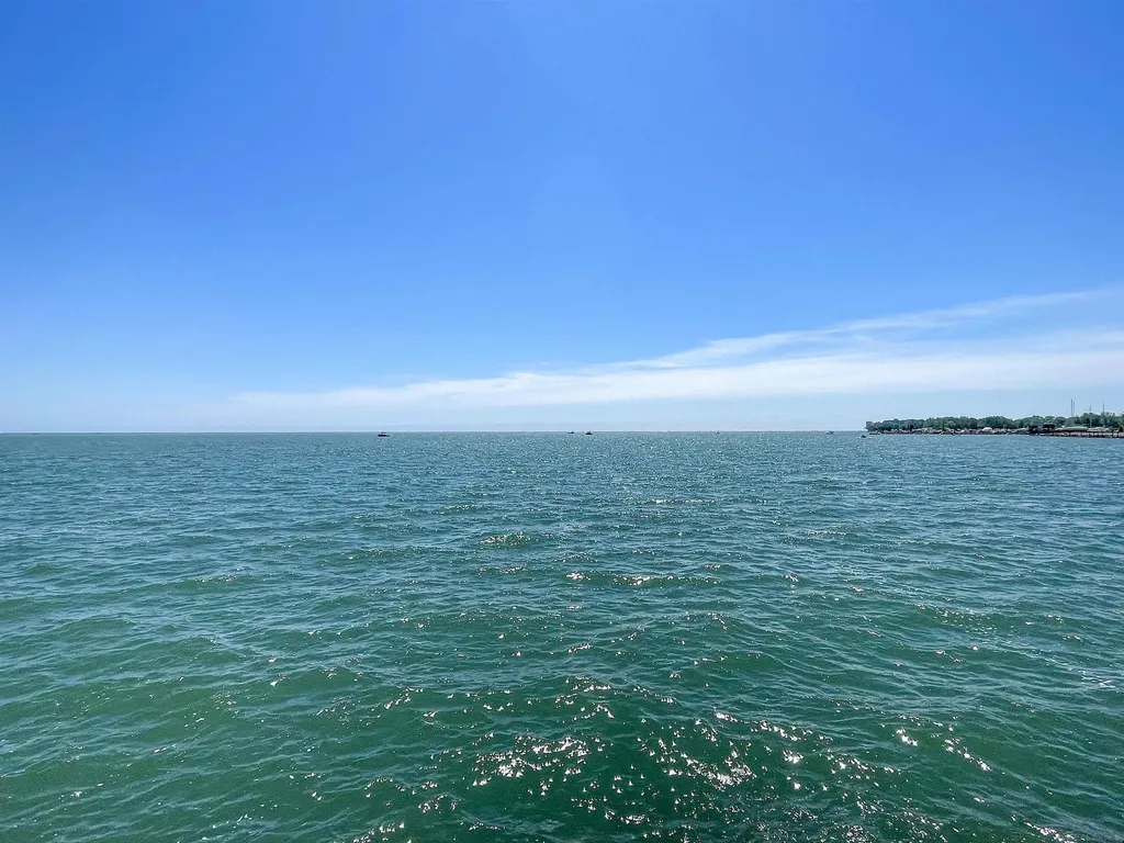 174 Windwood Pointe Street St. Clair Shores City MI 48080