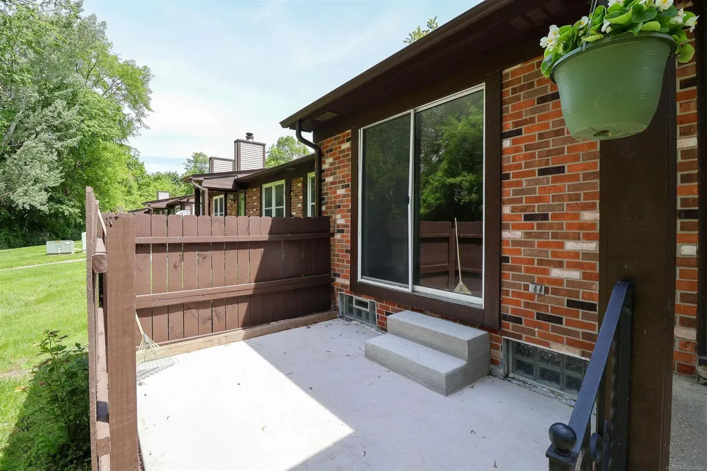 35338 Bristlecone Drive Clinton Charter Township MI 48035