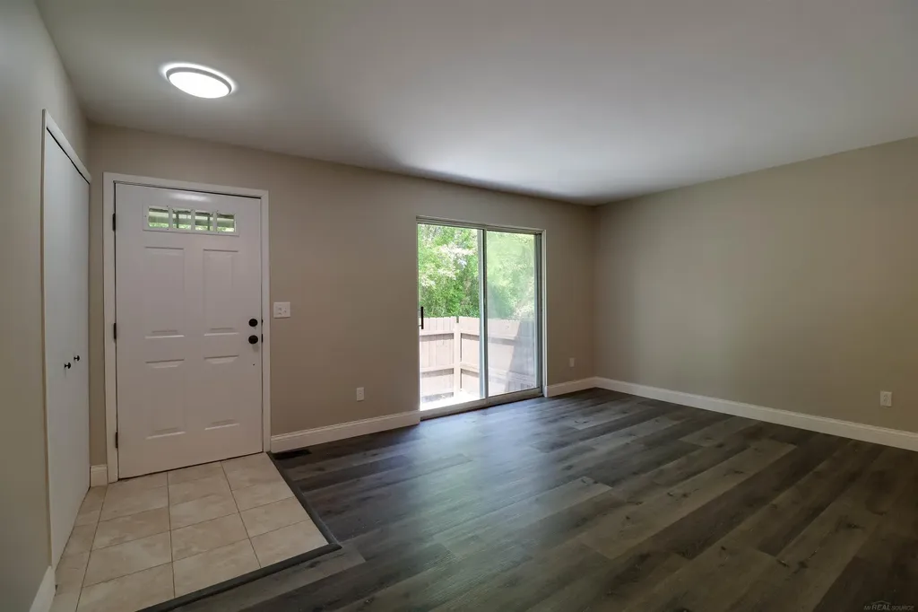 35338 Bristlecone Drive Clinton Charter Township MI 48035