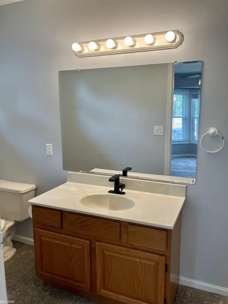 36251 Milo Street New Baltimore City MI 48047