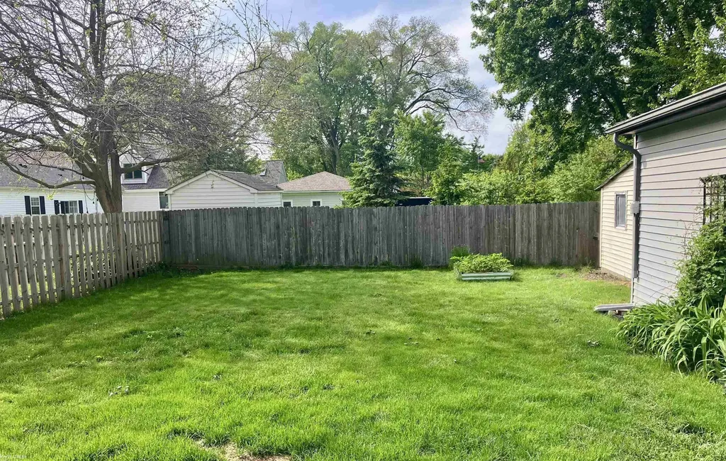 36251 Milo Street New Baltimore City MI 48047