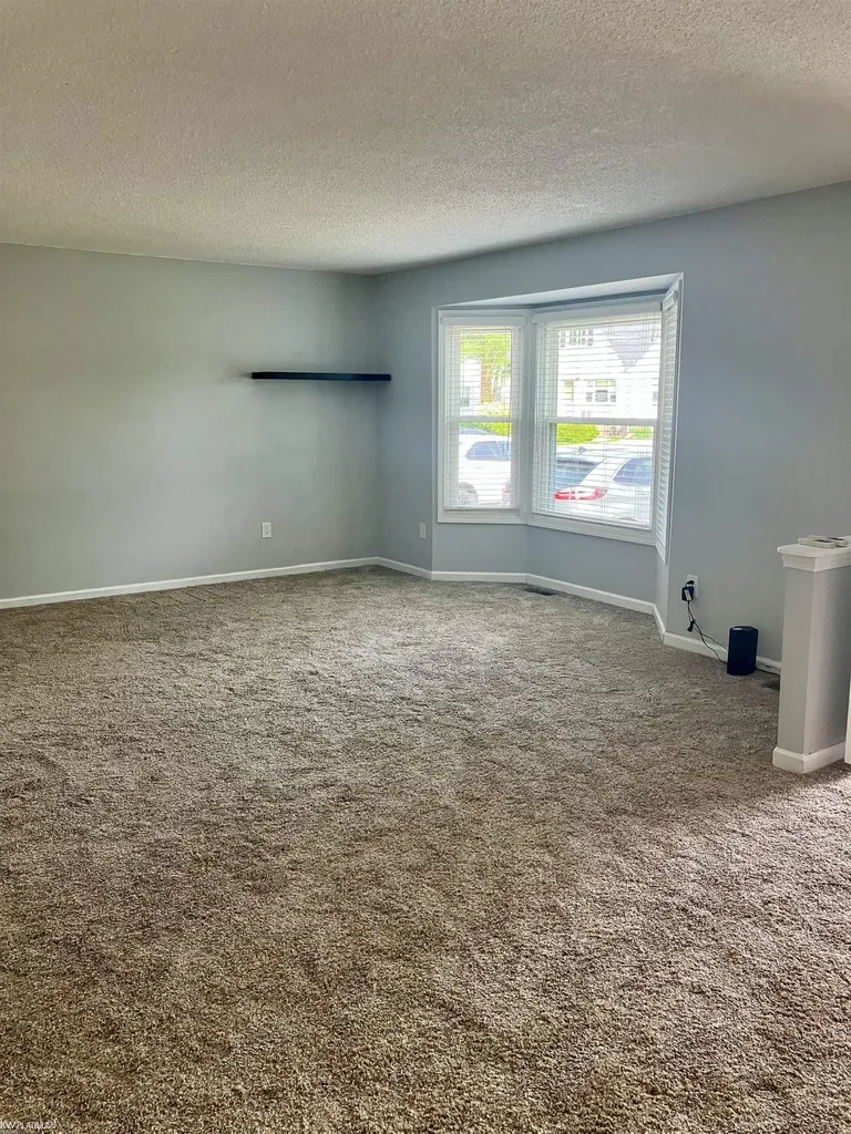 36251 Milo Street New Baltimore City MI 48047