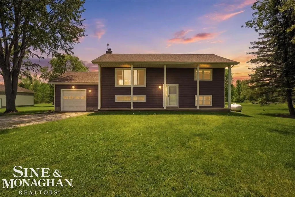7619 Adair Road Casco Township MI 48064