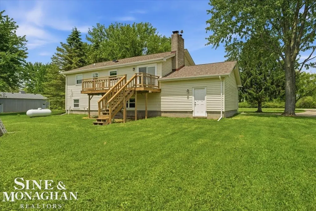 7619 Adair Road Casco Township MI 48064
