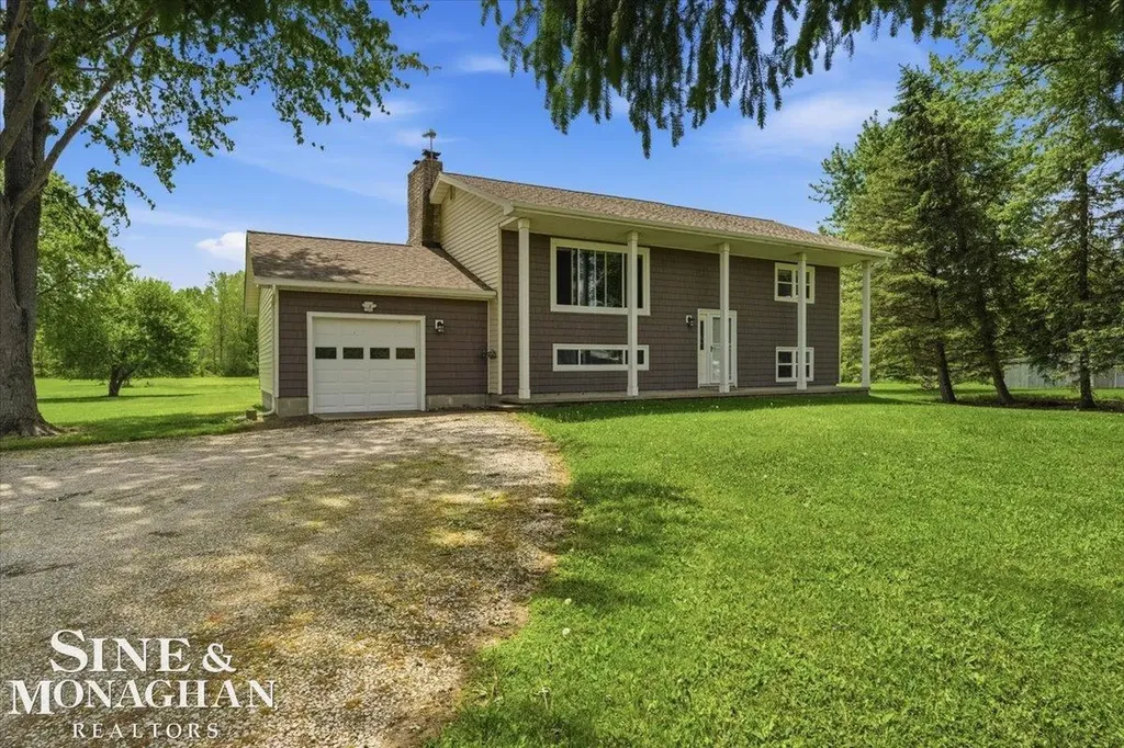 7619 Adair Road Casco Township MI 48064