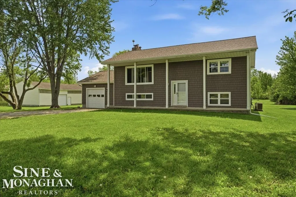 7619 Adair Road Casco Township MI 48064