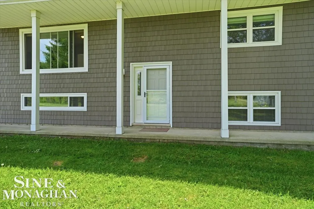 7619 Adair Road Casco Township MI 48064