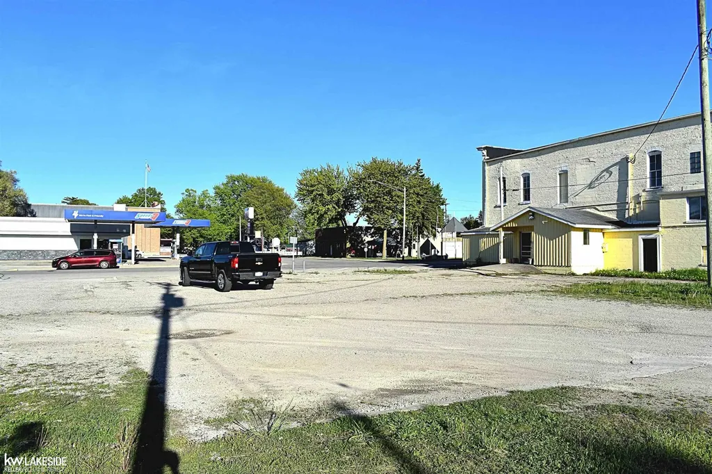 3008 Bay Street Unionville Village MI 48767