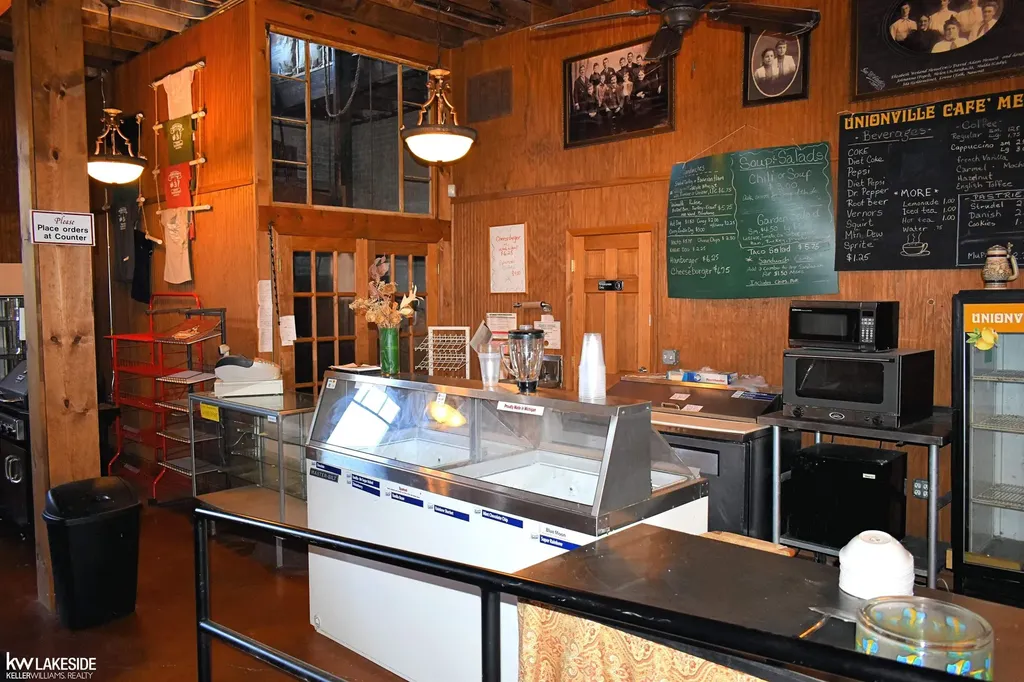 3008 Bay Street Unionville Village MI 48767