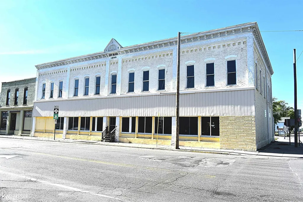 3008 Bay Street Unionville Village MI 48767