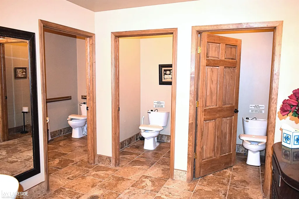 3008 Bay Street Unionville Village MI 48767