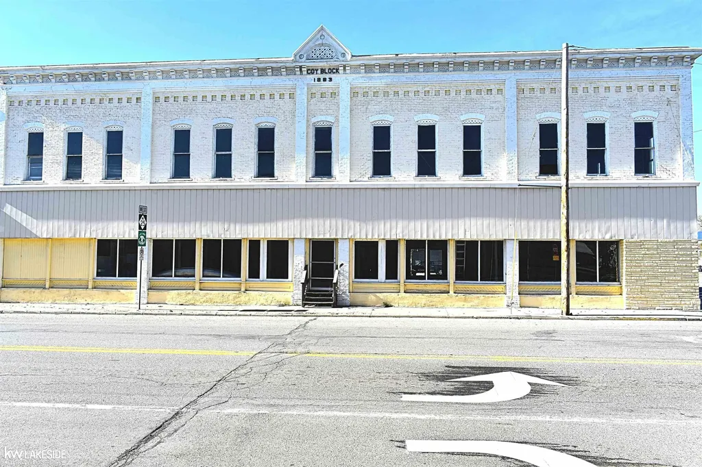 3008 Bay Street Unionville Village MI 48767