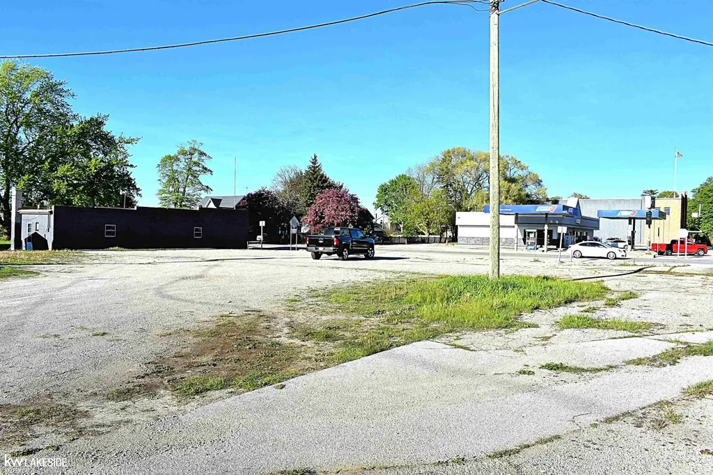 3008 Bay Street Unionville Village MI 48767