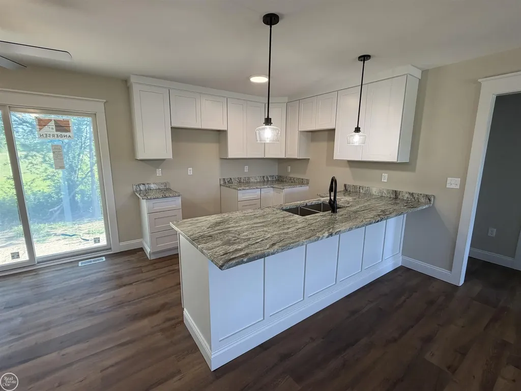 4710 9th Street Kimball Township MI 48074