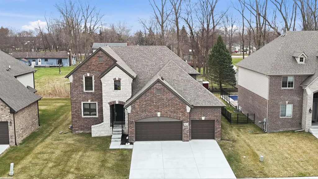50170 Kapalua Drive Macomb Township MI 48042