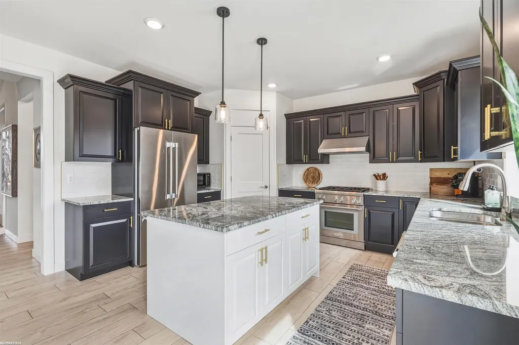 50170 Kapalua Drive Macomb Township MI 48042