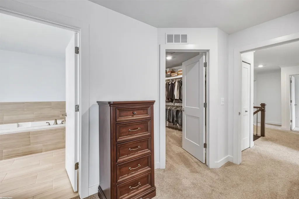 50170 Kapalua Drive Macomb Township MI 48042