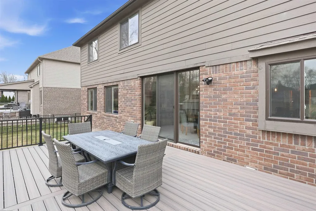 50170 Kapalua Drive Macomb Township MI 48042