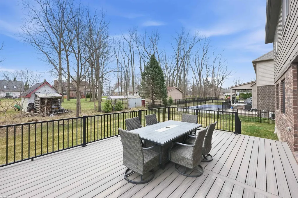 50170 Kapalua Drive Macomb Township MI 48042