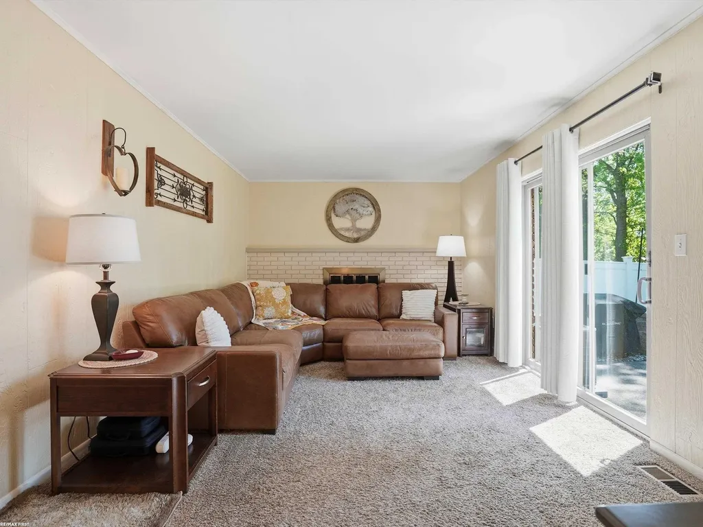 4112 Thorney Drive Shelby Charter Township MI 48316