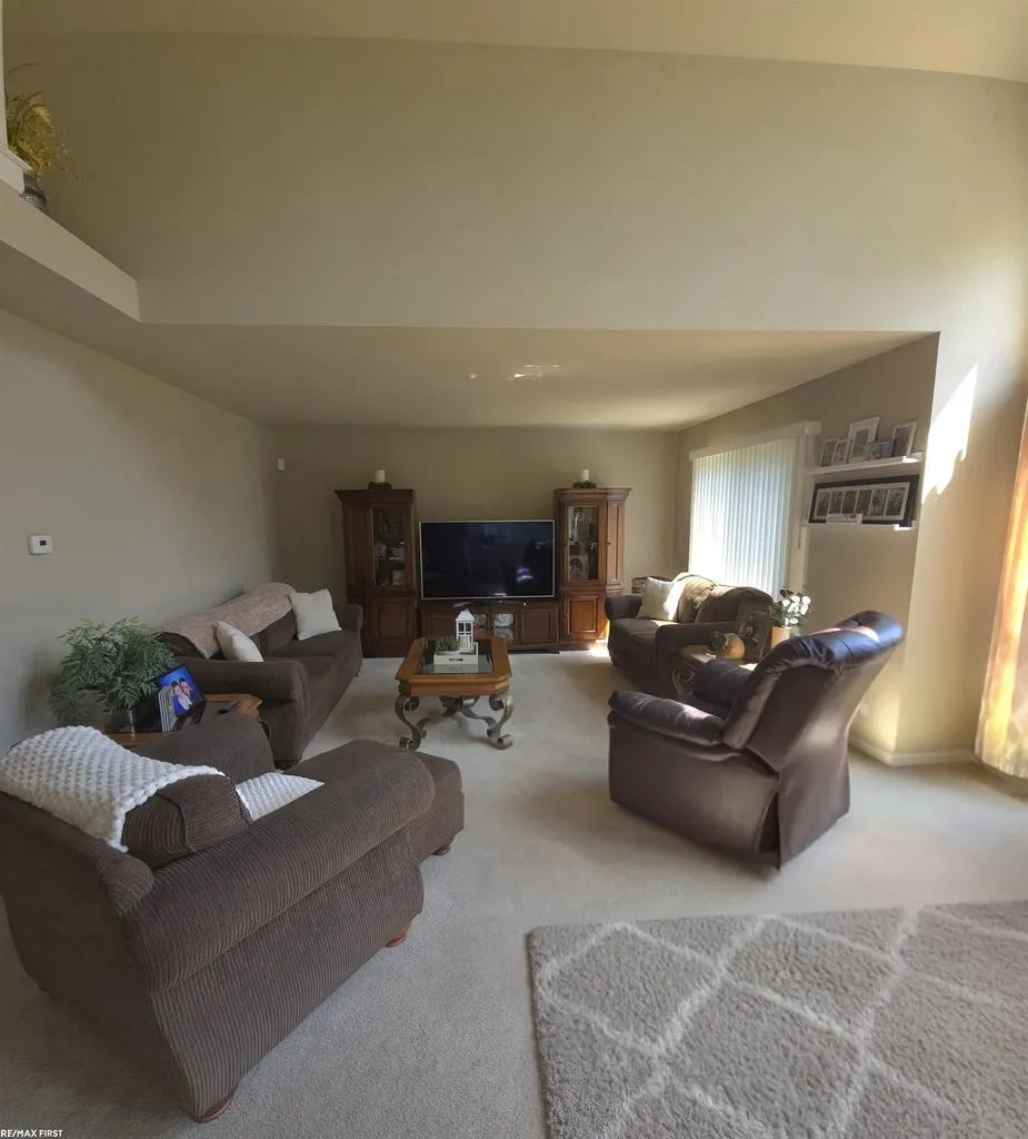 59746 Beechwood Drive Washington Township MI 48094