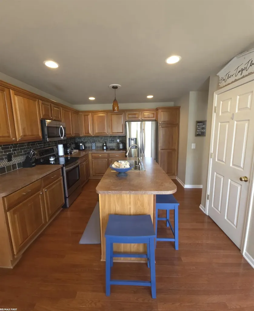 59746 Beechwood Drive Washington Township MI 48094