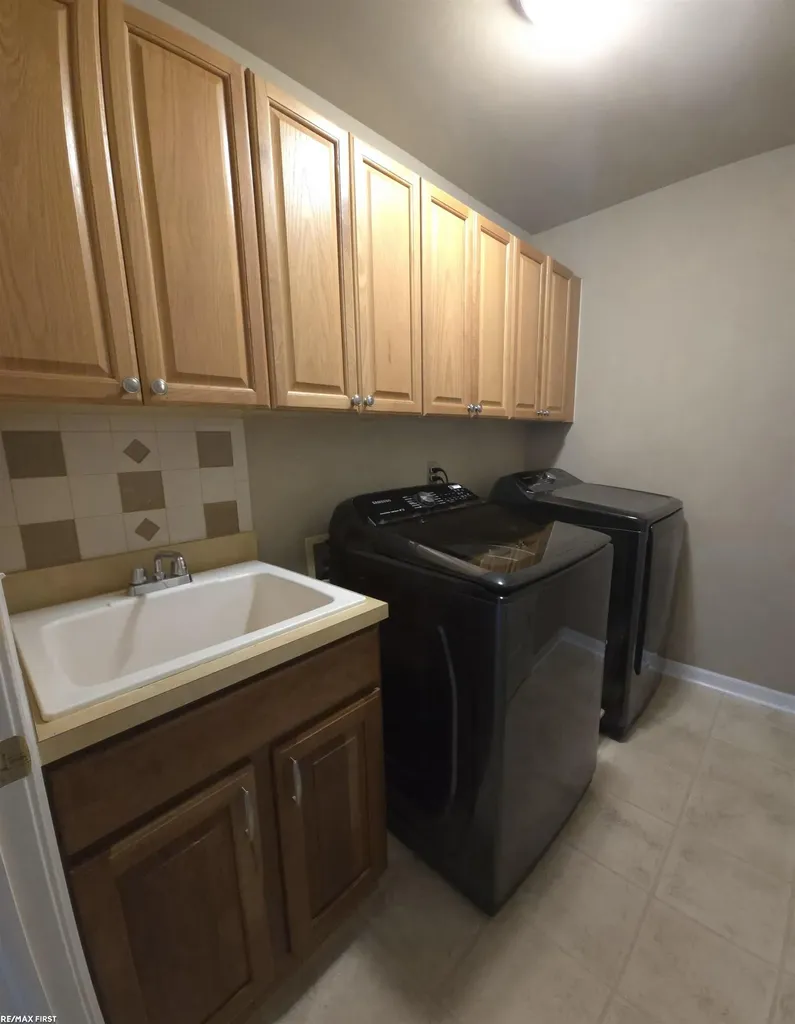 59746 Beechwood Drive Washington Township MI 48094
