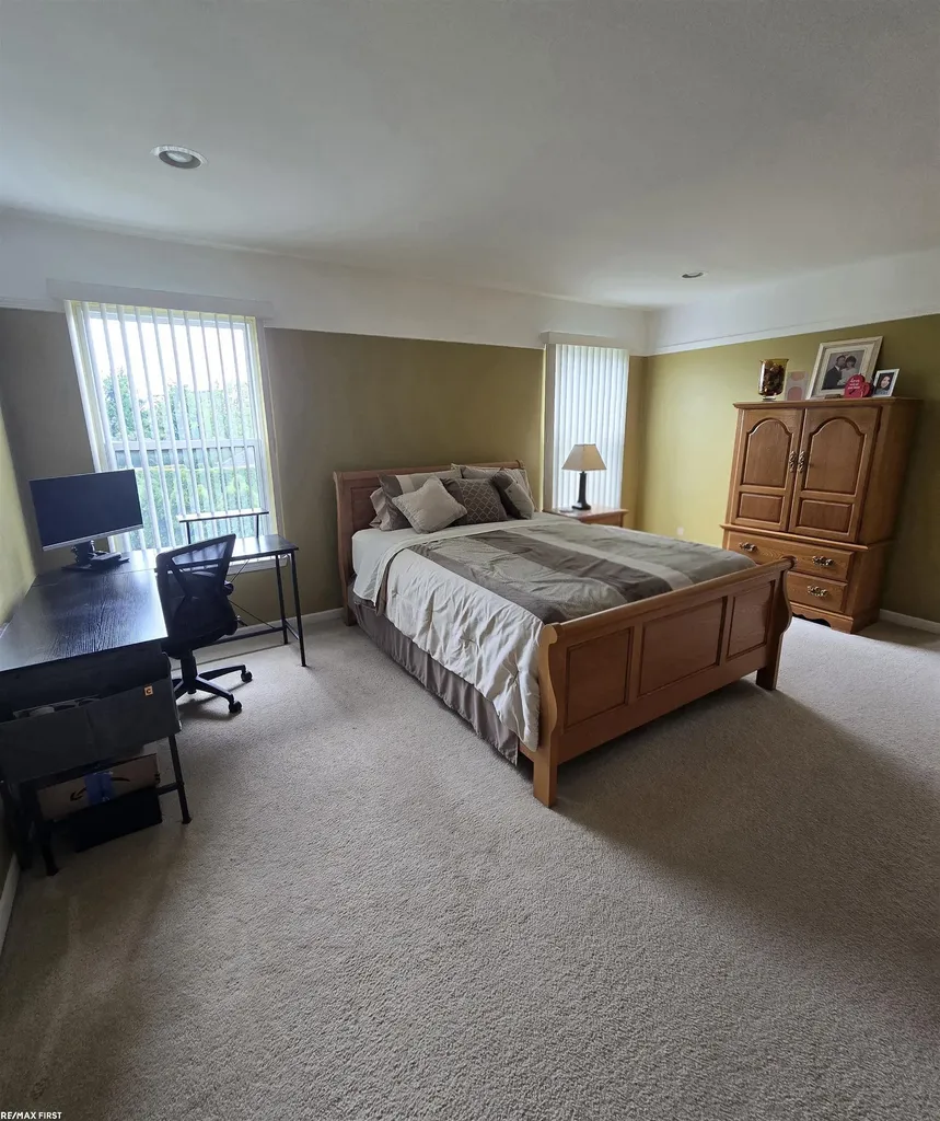 59746 Beechwood Drive Washington Township MI 48094