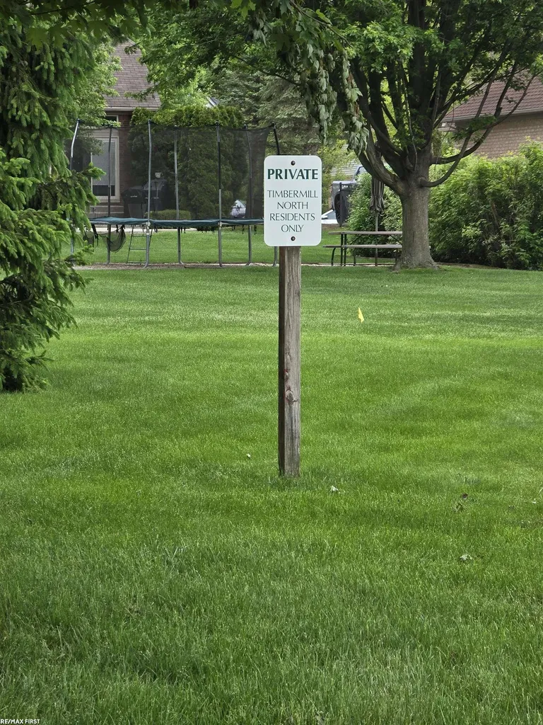 59746 Beechwood Drive Washington Township MI 48094