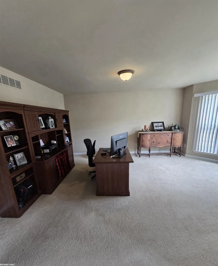 59746 Beechwood Drive Washington Township MI 48094