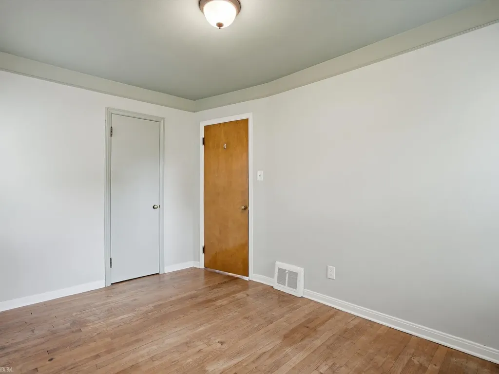 1503 Irving Avenue Royal Oak City MI 48067