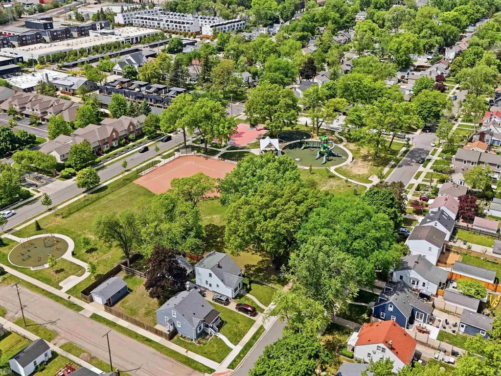 1503 Irving Avenue Royal Oak City MI 48067