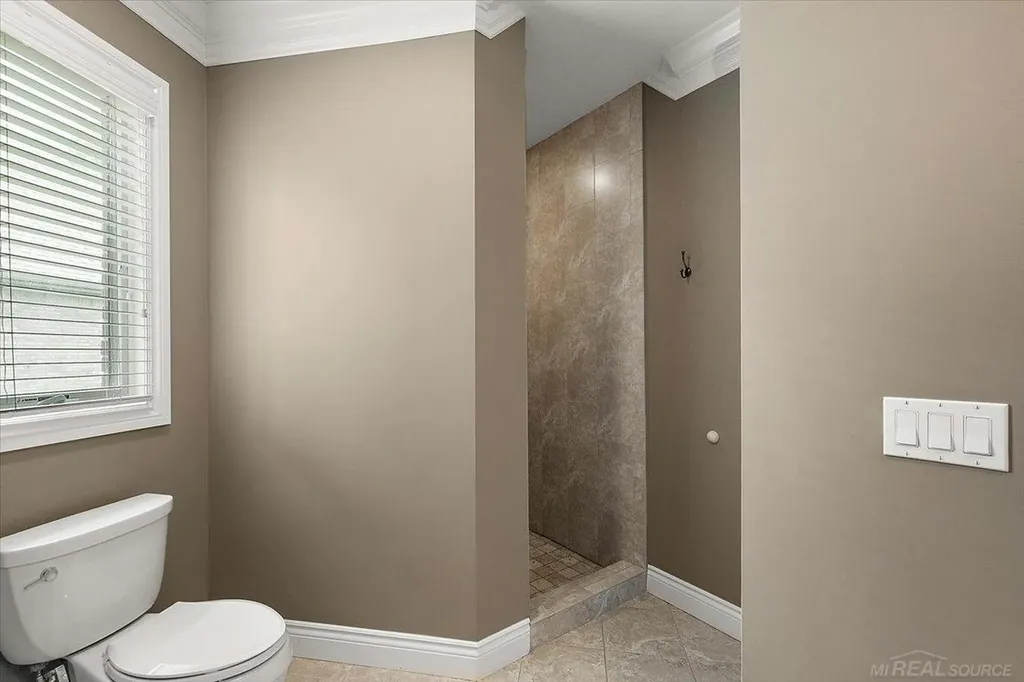 54245 Queensborough Drive Shelby Charter Township MI 48315