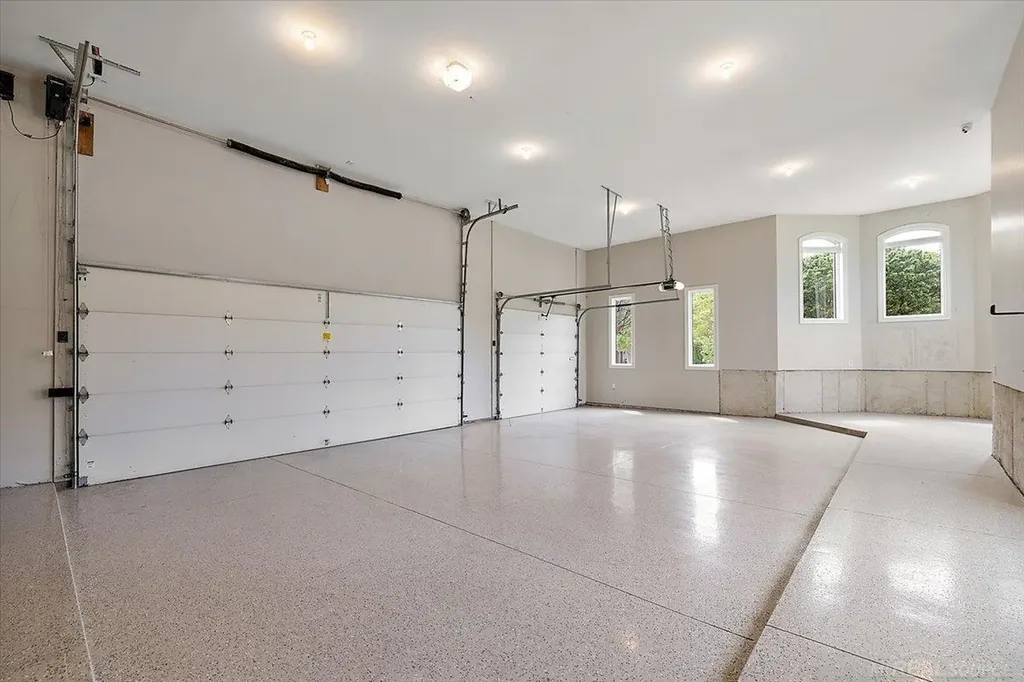 54245 Queensborough Drive Shelby Charter Township MI 48315