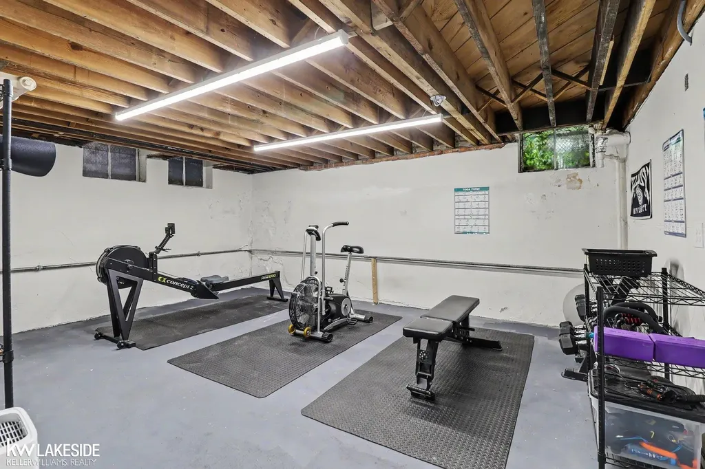 286 Rivard Boulevard Grosse Pointe City MI 48230