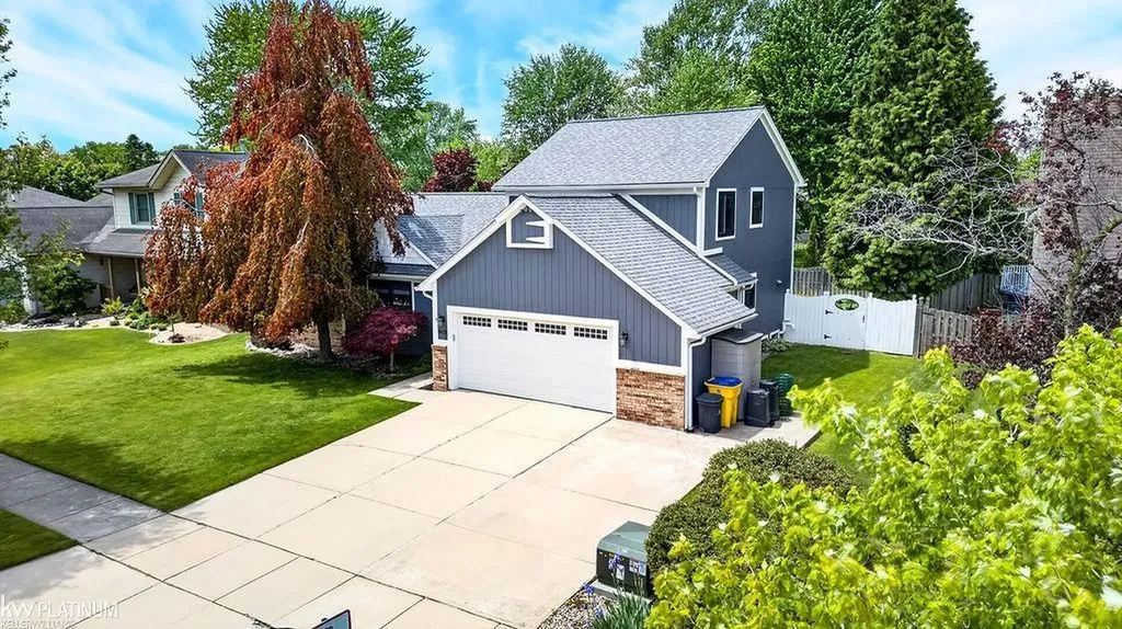 54329 Avondale Drive New Baltimore City MI 48047