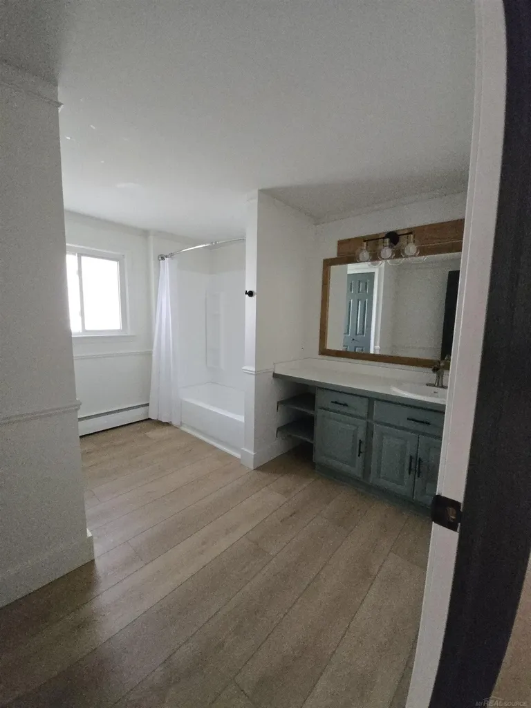 1051 Swan Lane Fenton City MI 48430