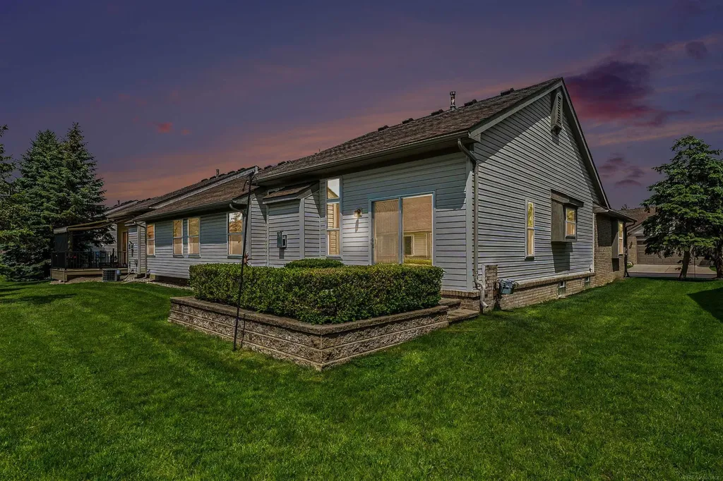 42349 Bayberry Street Clinton Charter Township MI 48038