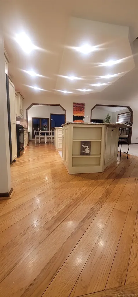 415 Coledale Drive White Lake Charter Township MI 48386