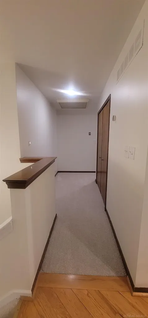 415 Coledale Drive White Lake Charter Township MI 48386