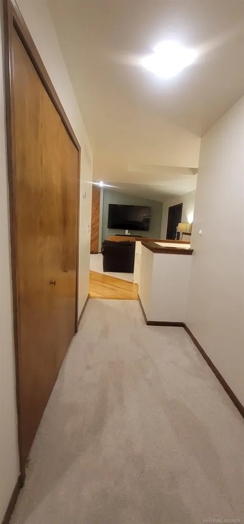 415 Coledale Drive White Lake Charter Township MI 48386